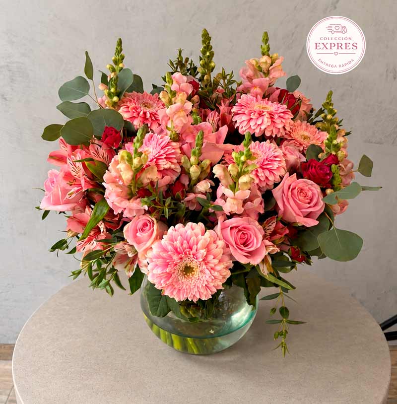 arreglo de flores con gerberas y rosas para envío