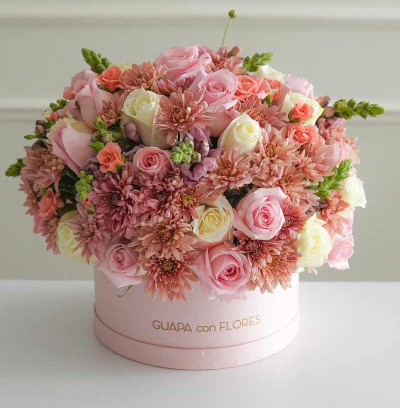 arreglo de flores en caja con rosas para entrega en cdmx el mismo día