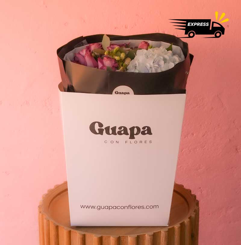 arreglo de rosas con hortensia con entrega urgente