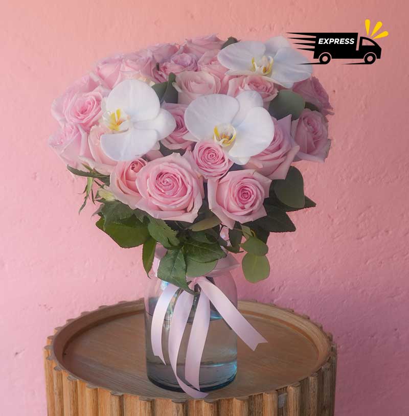 arreglo de rosas rosas con envia flores con orquideas