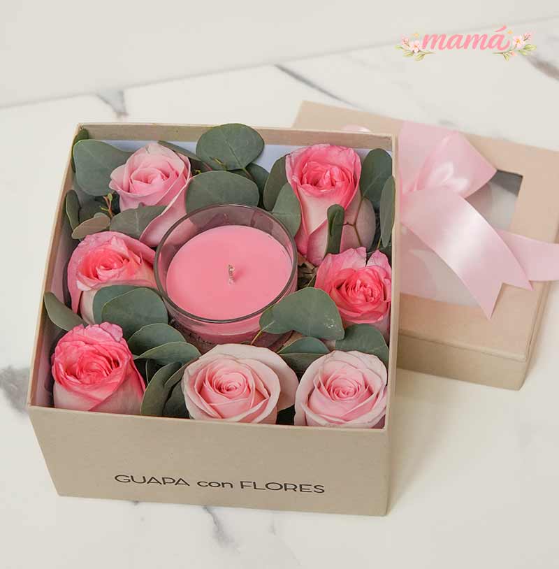 caja con vela y rosas para mama