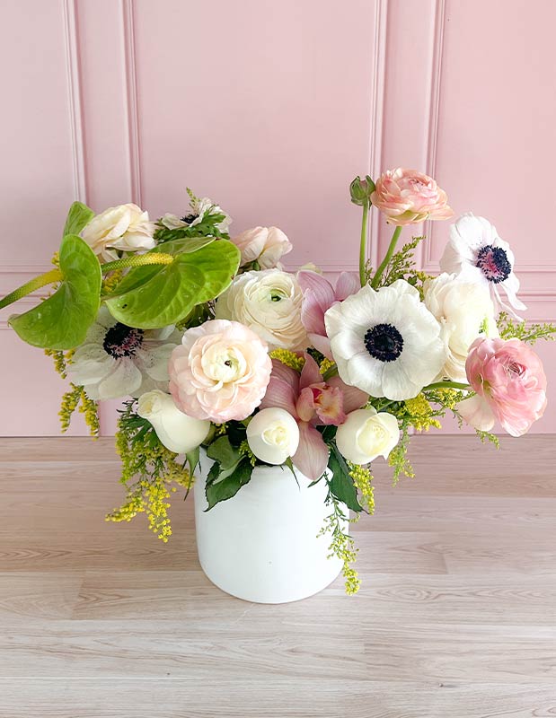 Envía Flores y Rosas blancas Entrega Exprés Guapa con flores