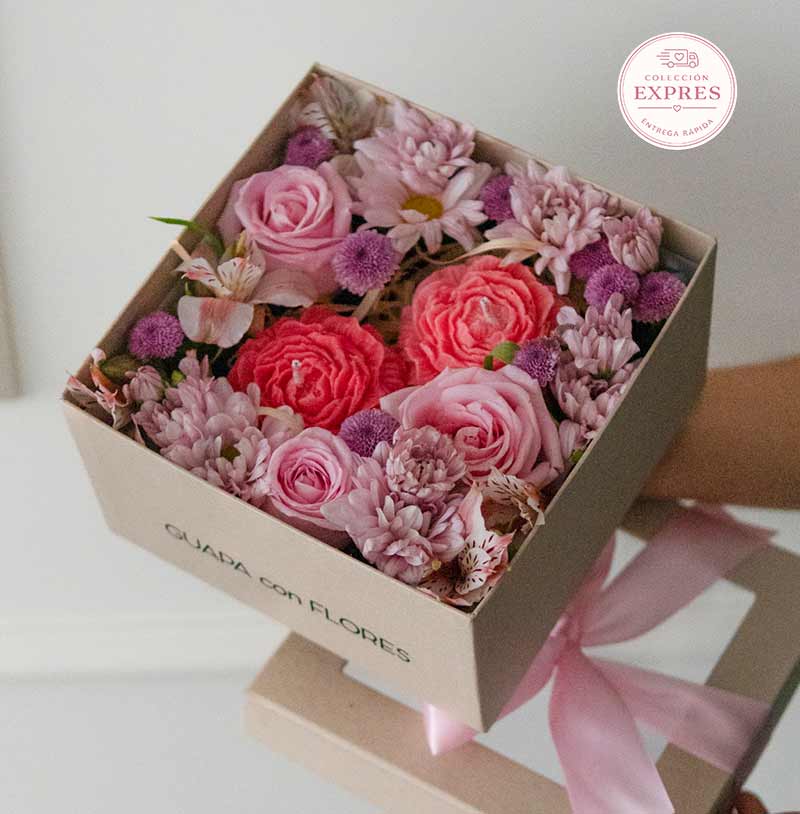 envia flores caja de flores con vela