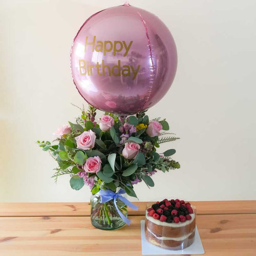 envia flores con globo y pastel de cumpleaños