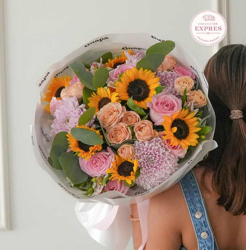 envío de flores con girasoles y rosas 
