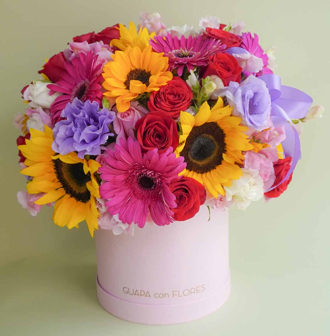 Linda sonrisa - Arreglo de flores en caja