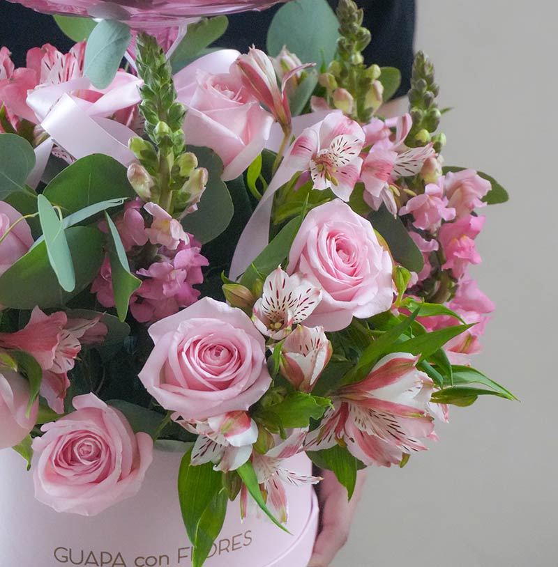 flores a domicilio con globo para cunpleaños