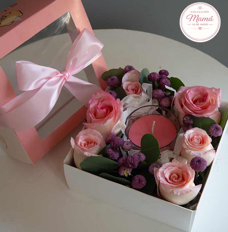 flores con vela para mama