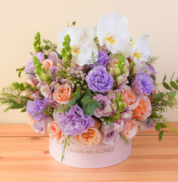 arreglo de flores elegantes de lujo para cumpleaños