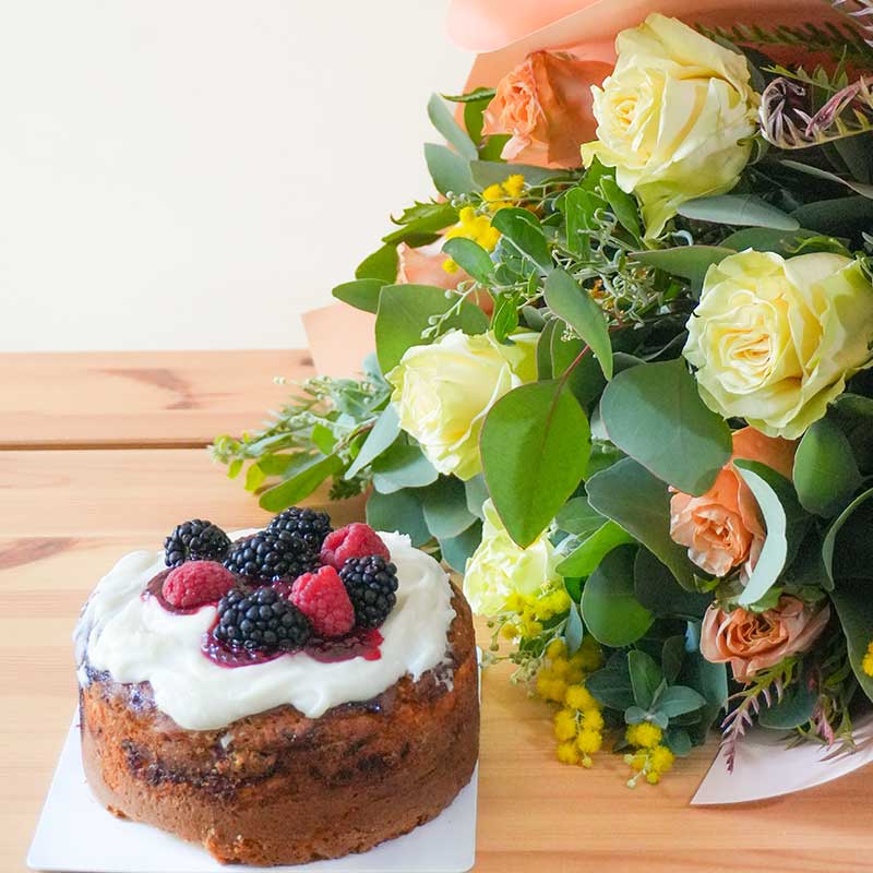 pastel con flores para enviar