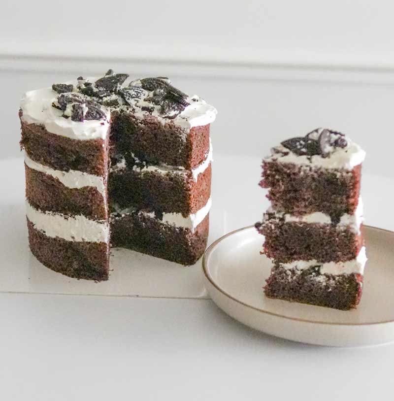 pastel de chocolate y oreo