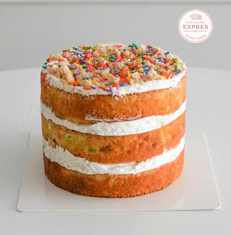 pastel de cumpleaños con regalo exprés