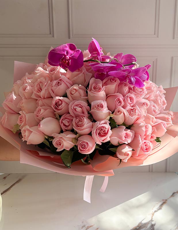 ramo de 100 rosas rosas buchon cdmx