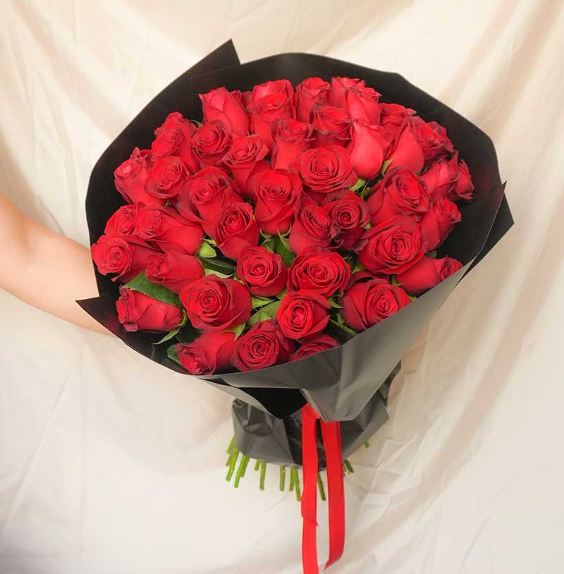 ramo de 50 rosas rojas para regalar en monterrey con envío el mismo día