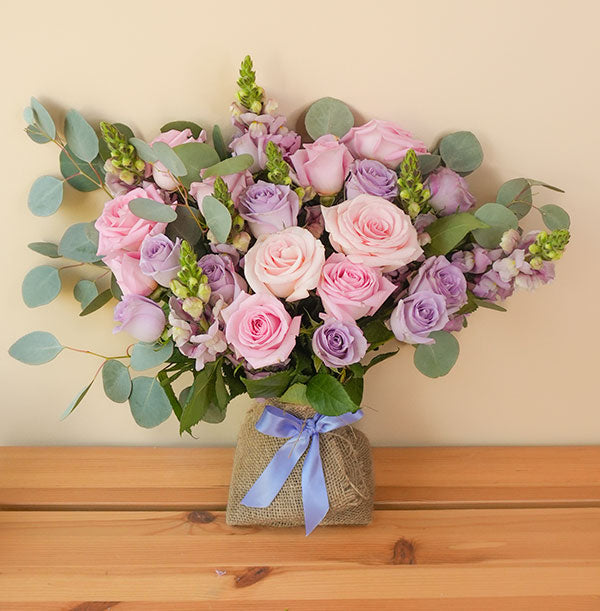 ramo de flores de 24 rosas en 2 tonos fresco y moderno