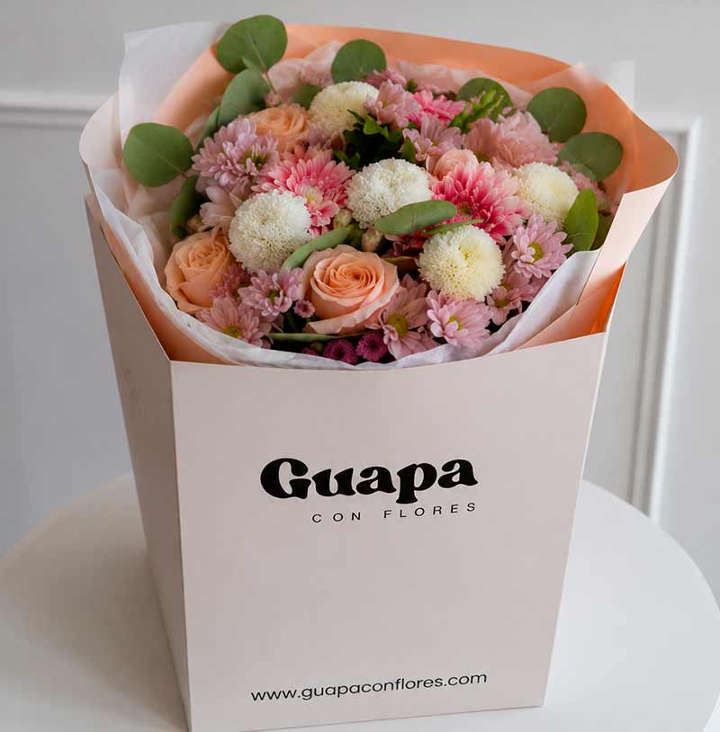 ramo de flores en caja