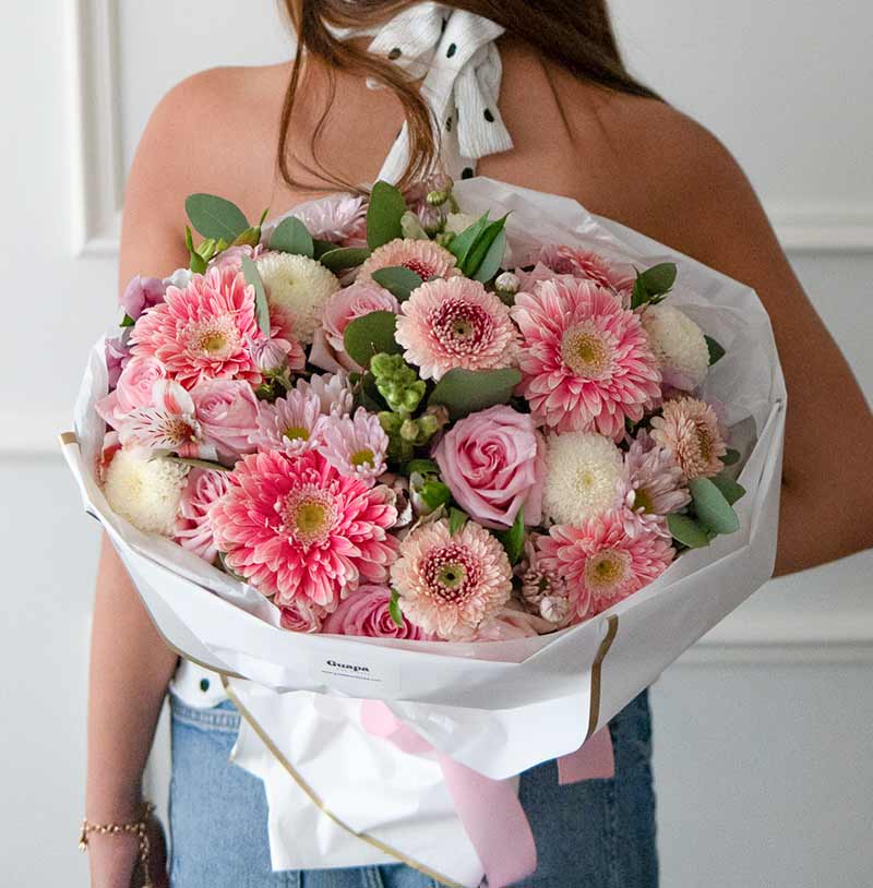 ramo de gerberas con flores con entrega rápida