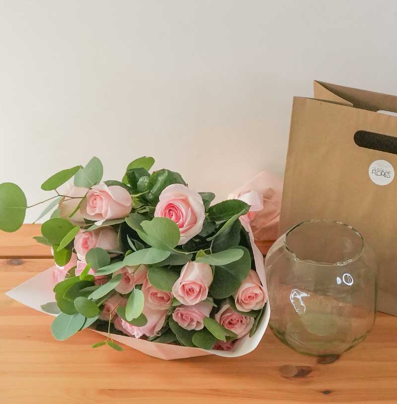 ramo de rosas con entrega para envio a domicilio