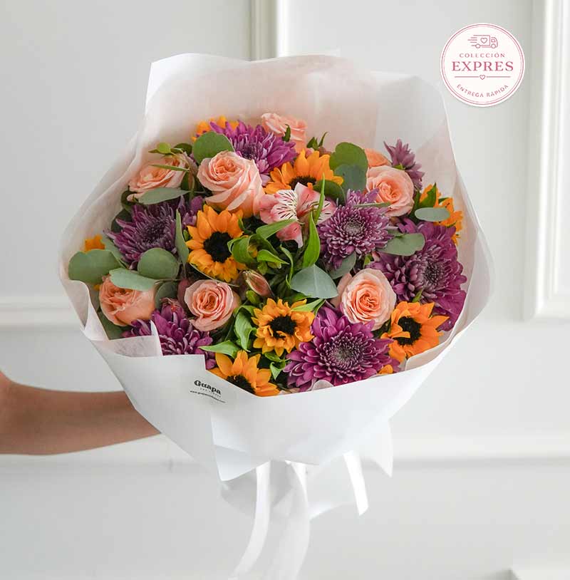 ramo de rosas con girasoles con enviaflores