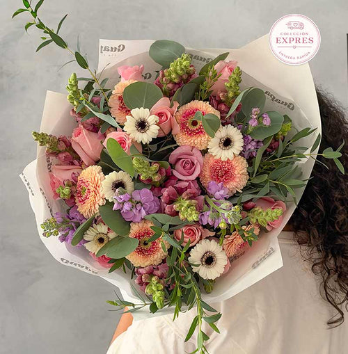 ramo de flores con envío exprés en cdmx de rosas con gerberas para regalo