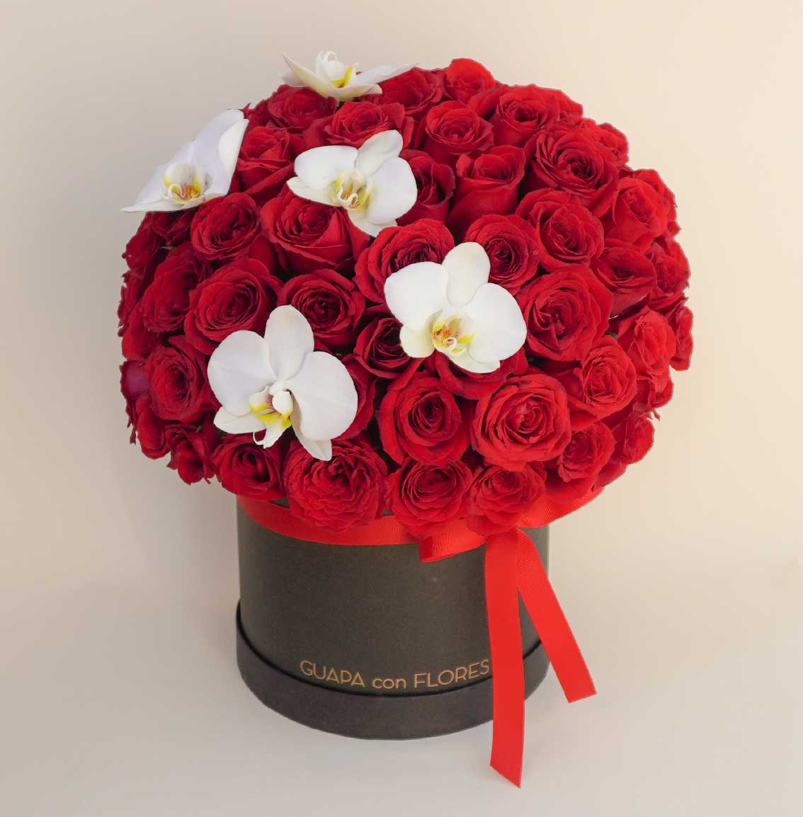 envia rosas rojas en caja con orquideas