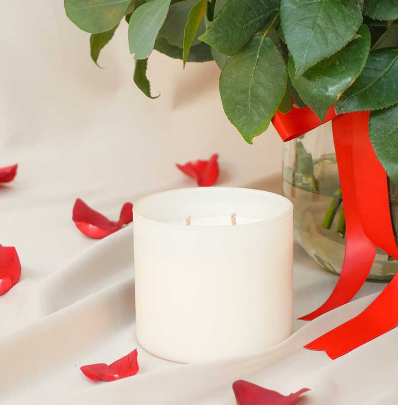 24 Rosas rojas y Vela - 14 de febrero