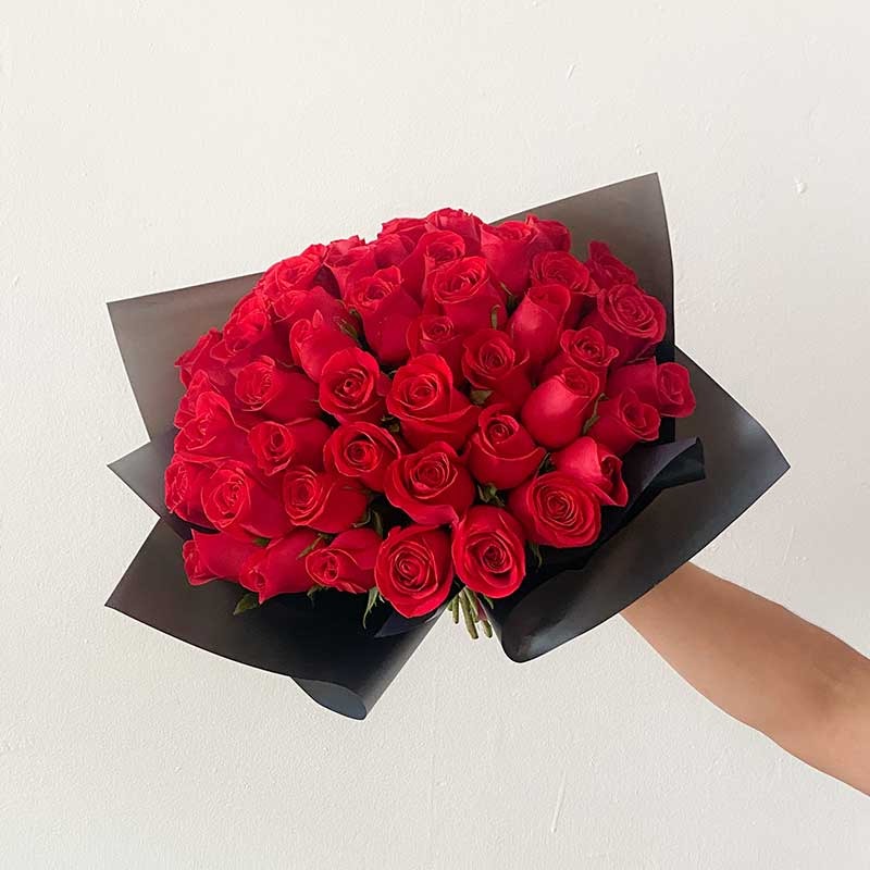 Ramo Amor-48 Rosas rojas -Monterrey