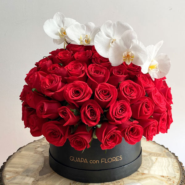 arreglo de 100 rosas rojas con orquídeas a domicilio envia flores
