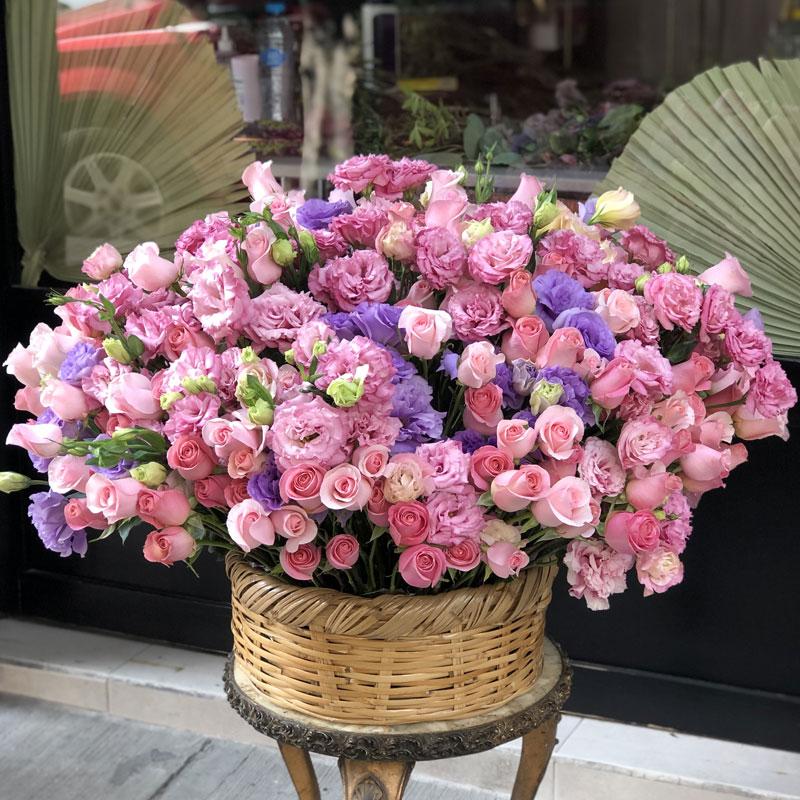 Canasta 250 rosas con 150 flores (lisianthus y anthirrinums)