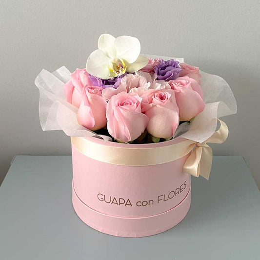 arreglo de flores en caja con orquidea florerias envia flores