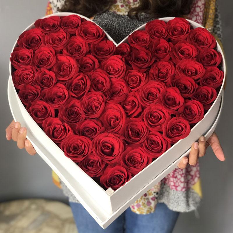Arreglo de rosas rojas en corazon envia  flores a domicilio floreria cdmx
